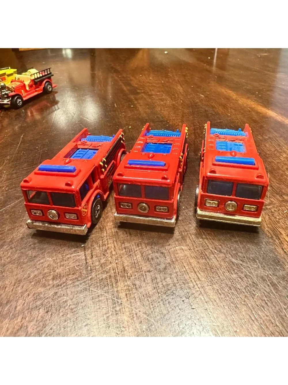 Hot Wheels Die Cast 1976 Fire Eater Truck Lot